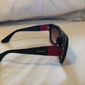 Authentic miu miu SMU 05P sunglasses